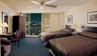 Harbour Towers Hotel & Suites1