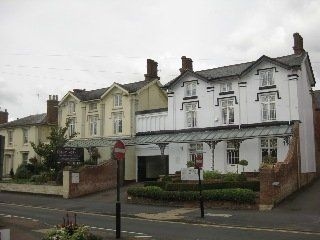 The Grosvenor0