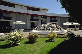 Suites Country Club3