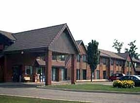 โรงแรมคอมฟอร์ต อินน์ แบรี (Comfort Inn Barrie)0