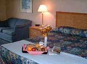 โรงแรมคอมฟอร์ต อินน์ แบรี (Comfort Inn Barrie)1