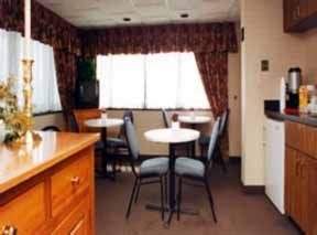โรงแรมคอมฟอร์ต อินน์ เบลวิลล์ (Comfort Inn Belleville)3