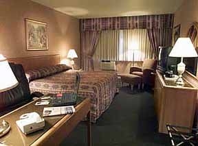Quality Inn & Suites Brossard1