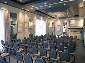 Quality Inn & Suites Brossard3