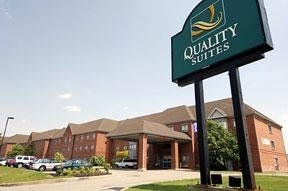 โรงแรมควอลิตี้ สวีท ลาวาล (Quality Suites Laval)0