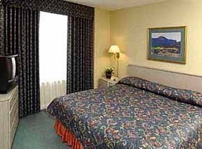 โรงแรมควอลิตี้ สวีท ลาวาล (Quality Suites Laval)2