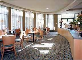 Quality Hotel Airport South Richmond3