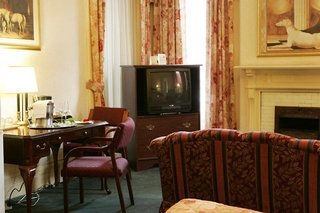Clarion Hotel & Suites Selby-Toronto4
