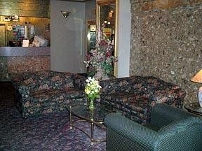 Quality Inn Winnipeg0