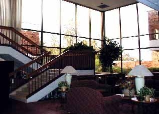 Econolodge Inn & Suites3