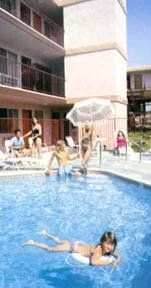 Econo Lodge Maingate2