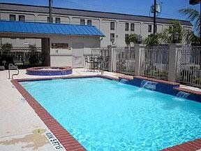 Comfort Suites (Baytown)2