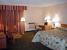 Comfort Inn & Suites2