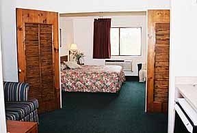 Quality Suites Southwest1