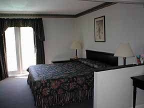 Comfort Inn & Suites1