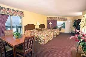 Comfort Inn On The Beach1