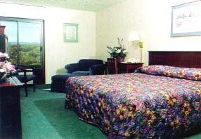 Quality Inn & Suites Biltmore South1