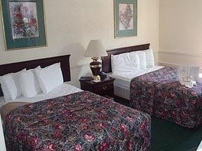 Comfort Suites Airport1