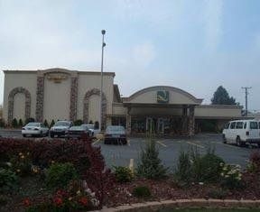 Quality Inn & Suites (Warren)0