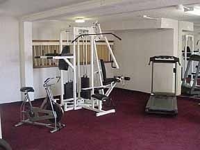 Quality Inn & Suites (Warren)4