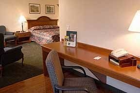 Quality Inn & Suites (Dixon)1