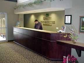 Quality Inn & Suites (Dixon)4