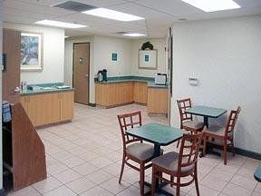 Comfort Inn & Suites3