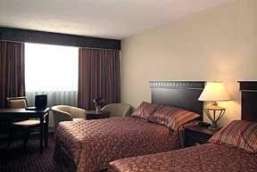 Clarion Hotel Quebec Ste-Foy1
