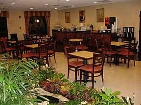 Comfort Suites Savannah South4