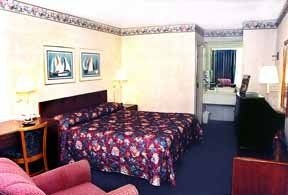 Comfort Inn (Clinton)1