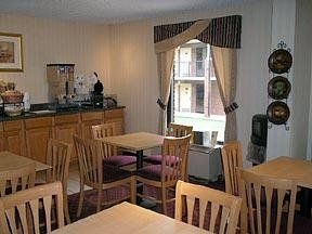 Comfort Inn (Clinton)3