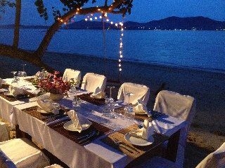 บ้านไม้ บีชฟรอนท์ ภูเก็ต (Baan Mai Beachfront Phuket)0