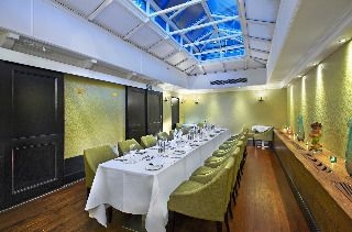 Hilton London Green Park4