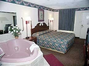 Comfort Inn (Calhoun)1