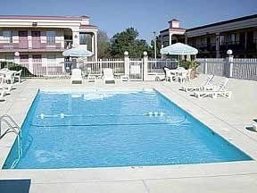 Comfort Inn (Calhoun)2