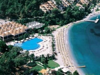 Hillside Beach Club0