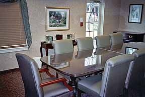 Quality Inn Skyways4