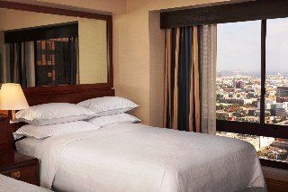 Sheraton Suites San Diego at Symphony Hall2