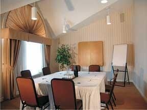 โรงแรมควอลิตี้ อินน์ ปีเตอร์โบโรช์ (Quality Inn St. Peterborough)3