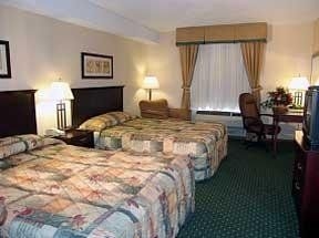 คอมฟอร์ต โฮเต็ลแอนด์สวีท (Comfort Hotel & Suites Peterborough)1