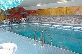 ทราเวลเลอร์ อินน์ ปริ๊นส์ เอ็ดเวิร์ด ไอแลนด์ (Econo Lodge)2