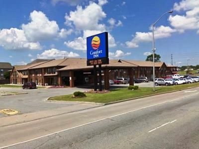 โรงแรมคอมฟอร์ต อินน์ วินด์เซอร์ (Comfort Inn Windsor)0