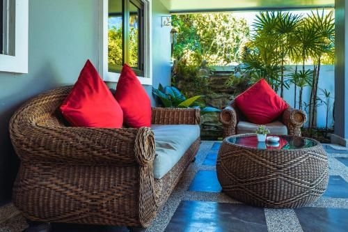 บ้านสันธิญา ไพรเวท พูลวิลล่า (Baan Santhiya Private Pool Villas)2