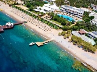 Latanya Beach Resort1