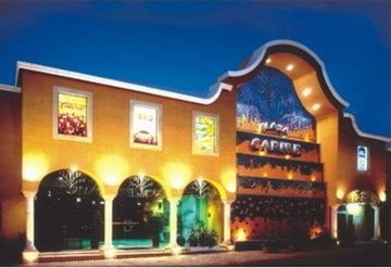 Plaza Caribe0