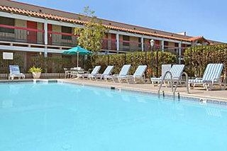 Ramada Limited Tucson West2