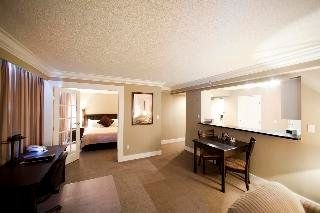 Century Plaza Hotel & Spa Vancouver4