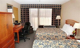 Holiday Inn Harbourview Halifax2