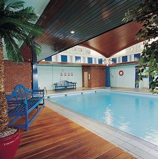 Redwood Hotel & Country Club4
