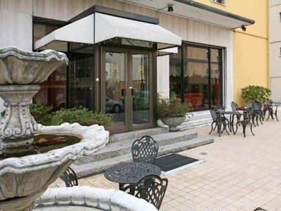 Hotel Ariston0